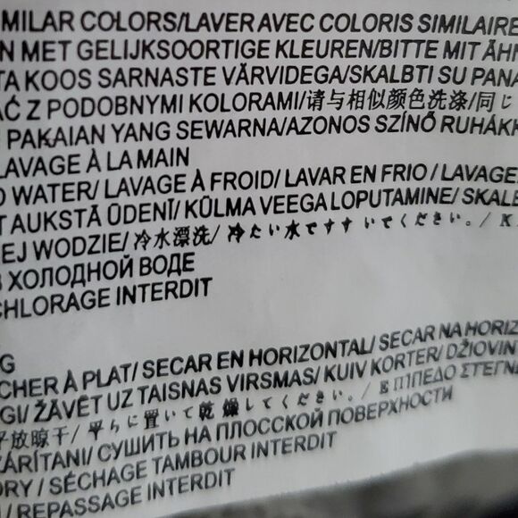 Minkpink Funnel/Turtle Neck Sweater Women's Large Gray Oversized NEW - Picture 8 of 8